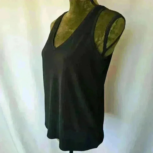 ✨Like New✨ Express Relaxed V-Neck London Tank, Black, Size XS - Picture 6 of 10